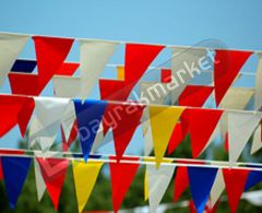 Üçgen Dizili Flama