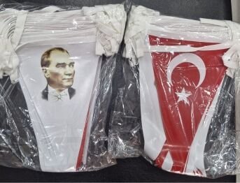 Üçgen Dizili Flama Türk Ata Dizili
